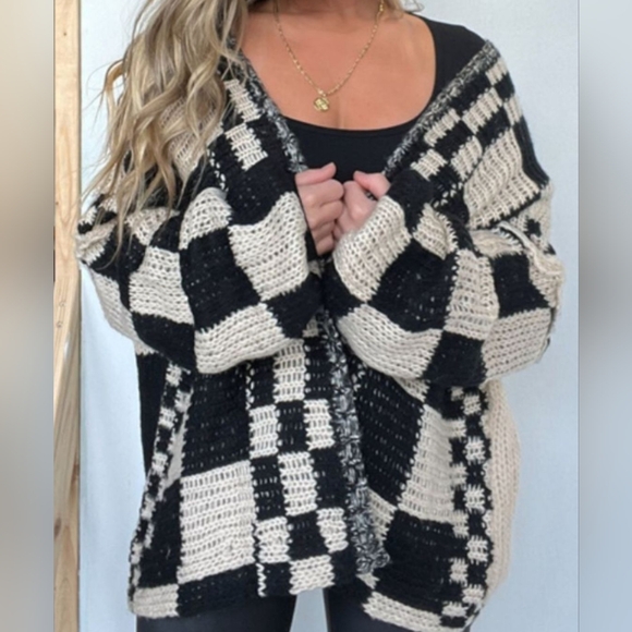 Plaid & Cozy Days Cardigan - Black - Picture 5 of 5